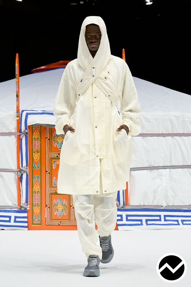 Yoshiokubo, SS27 menswear, White, look 1