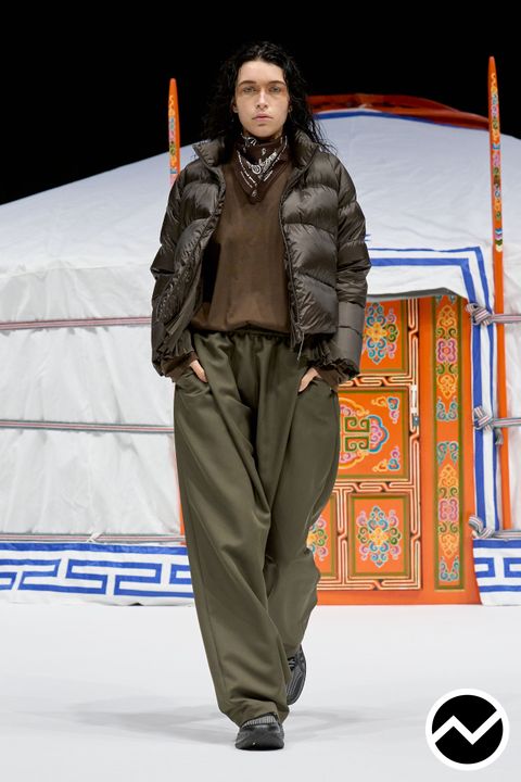 Yoshiokubo, SS27 menswear, Parachute, look 32
