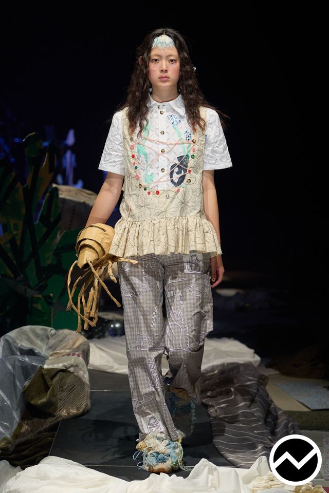 Yushokobayashi, SS27 womenswear, Buttoned Shirts, look 15